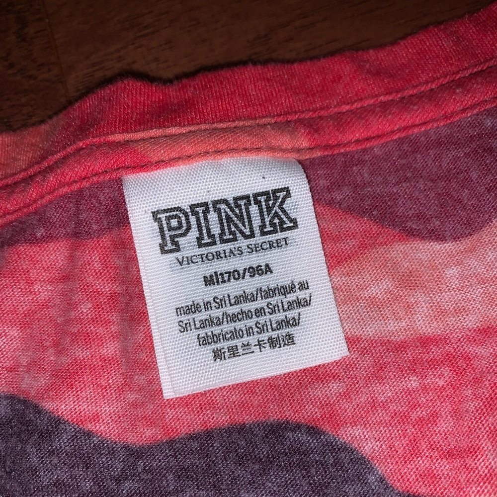 PINK v-neck camo t-shirt - Picture 3 of 4